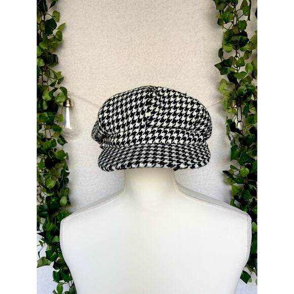 Mary Kate and Ashley Accessories - Vintage Mary Kate and Ashley Black & White Houndstooth Print Hat Y2K
